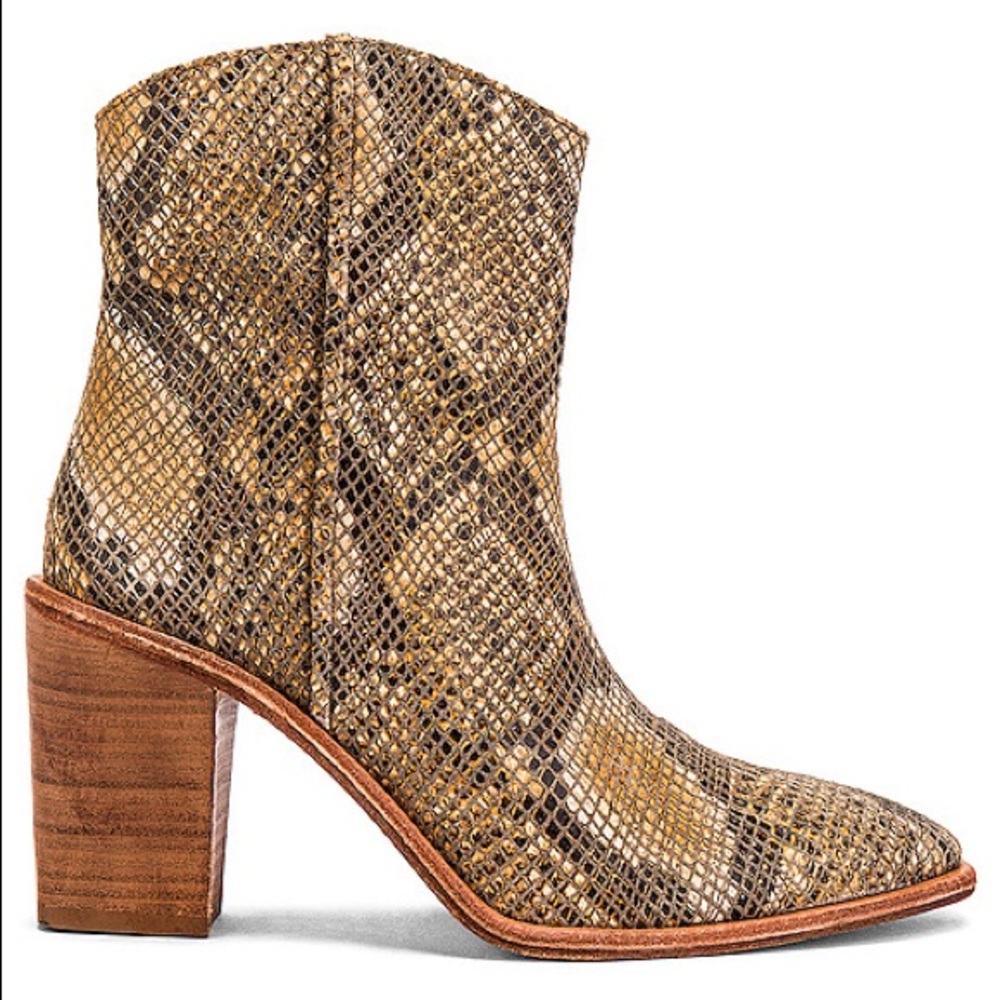 NEW FREE PEOPLE Barclay Ankle SNAKE Boots Size 7 - Picture 4 of 14